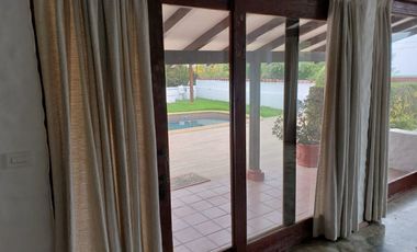 Arriendo Espectacular casa Estilo Colonial en Jardín del Mar