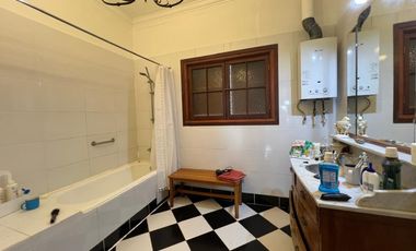 CERRO ALEGRE / CALLE ESTANQUE