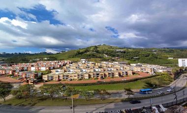 APARTAMENTO EN ARRIENDO EN AV ALBERTO MENDOZA/MANIZALES