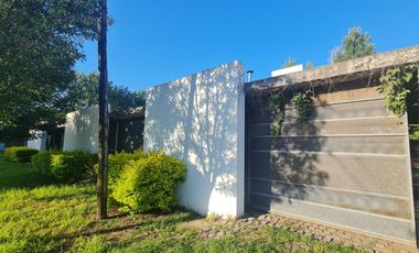 Venta casa 4 dormitorios con pileta y jardín, Ricardone