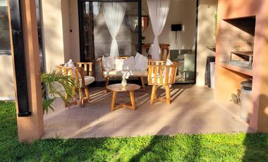 Departamento en venta - 2 Dormitorios 1 Baño - Pilar