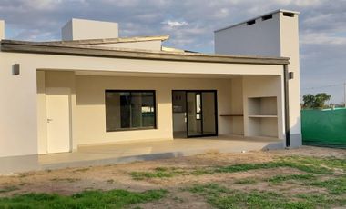 Casa a estrenar 3D, en Barrio Privado las Cañas