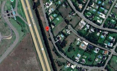 Casa en venta - 3 Dormitorios 2 Baños - La Plata