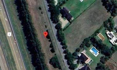 Casa en venta - 3 Dormitorios 2 Baños - La Plata