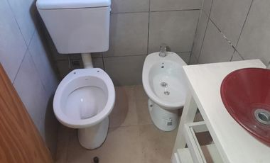 PH en venta - 2 Dormitorios 1 Baño - Sarandí