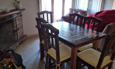 Casa en venta - 3 Dormitorios 2 Baños - San Isidro