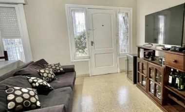 Casa en venta - 3 Dormitorios 2 Baños - San Isidro