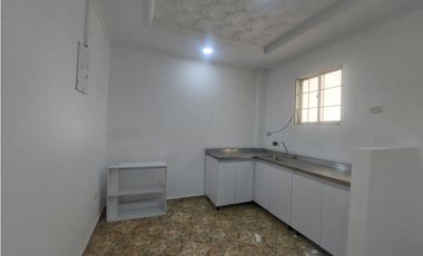 APARTAMENTO EN ARRIENDO B/ URBINA.