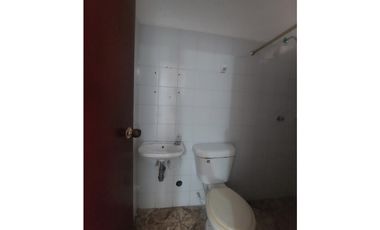 APARTAMENTO EN ARRIENDO B/ URBINA.