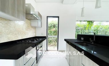 CASA EN VENTA EN RICAURTE - CUNDINAMARCA - CONDOMINIO LA VICTORIA