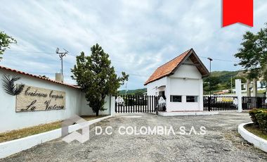 CASA EN VENTA EN RICAURTE - CUNDINAMARCA - CONDOMINIO LA VICTORIA
