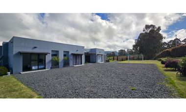 En venta casa campestre, municipio de La Unión, Antioquia.