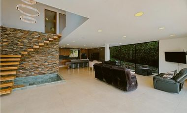 Finca en Copacabana para la venta, vereda el salado