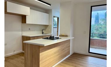 Apartamento remodelado en venta en El Poblado - San Lucas