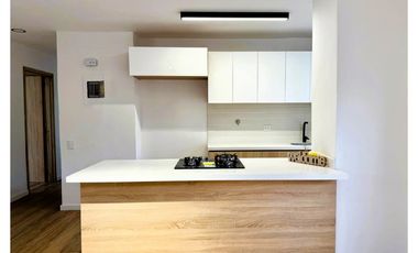 Apartamento remodelado en venta en El Poblado - San Lucas