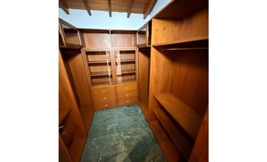 Casa en Venta en El Poblado sector La Calera