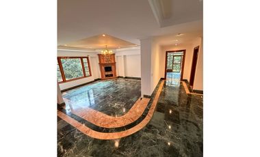 Casa en Venta en El Poblado sector La Calera