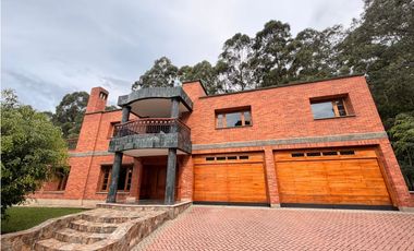 Casa en Venta en El Poblado sector La Calera