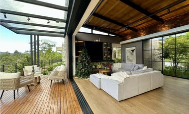 Venta De Casa Campestre En El Retiro