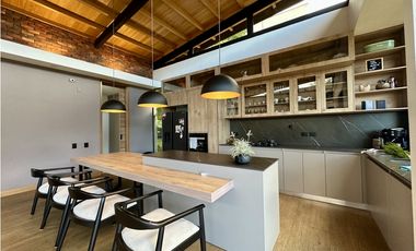 Venta De Casa Campestre En El Retiro