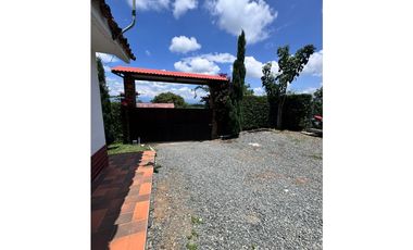 VENDO HERMOSA FINCA TURISTICA EN MORELIA RISARALDA