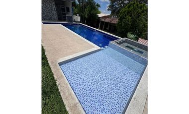 VENDO HERMOSA FINCA TURISTICA EN MORELIA RISARALDA