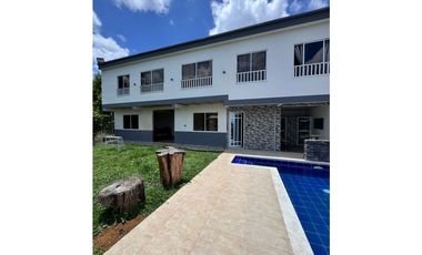 VENDO HERMOSA FINCA TURISTICA EN MORELIA RISARALDA