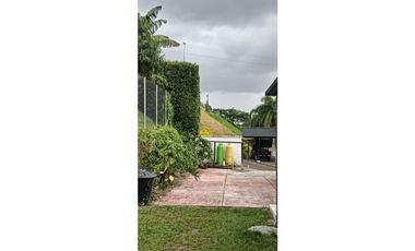 CASA CAMPESTRE PARA LA VENTA EN CONDOMINIO CERRADO - COMBIA