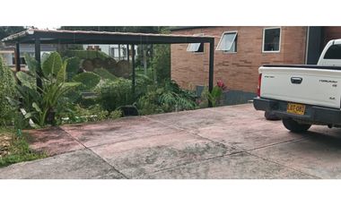 CASA CAMPESTRE PARA LA VENTA EN CONDOMINIO CERRADO - COMBIA
