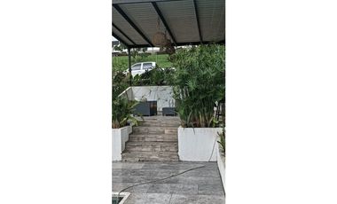 CASA CAMPESTRE PARA LA VENTA EN CONDOMINIO CERRADO - COMBIA