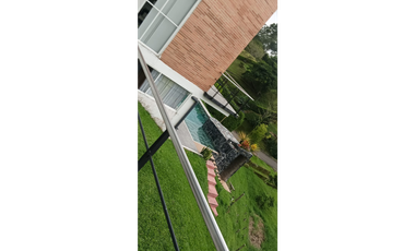 CASA CAMPESTRE PARA LA VENTA EN CONDOMINIO CERRADO - COMBIA