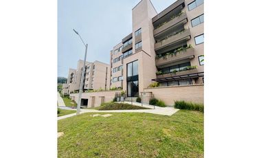 Aparta estudio en Urbanización cerrada El Retiro