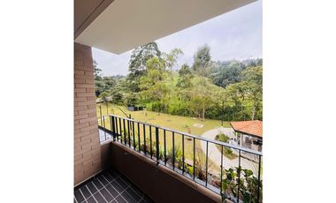 Aparta estudio en Urbanización cerrada El Retiro