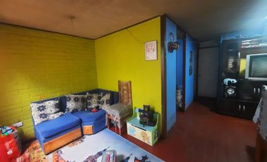 Grace Kelm Vende Casa Con Local comercial /2 dorm 1 baño en Maipú