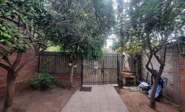 Grace Kelm Vende Casa Con Local comercial /2 dorm 1 baño en Maipú
