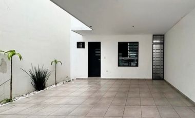 Casa en renta Residencial De La Sierra, al Sur de Monterrey N.L.