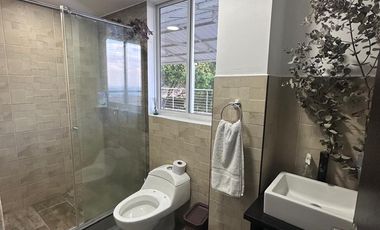 Se vende casa en medio dapa gualandayes de lujo