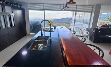 Se vende casa en medio dapa gualandayes de lujo