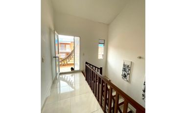 ZS-1070 Casa en venta, La mesa