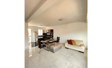 ZS-1070 Casa en venta, La mesa