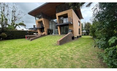 ZS-1138 Casa en venta, Sopo