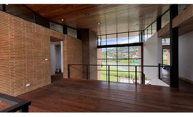 ZS-1138 Casa en venta, Sopo