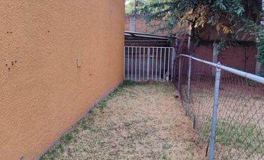 VENTA DE CASA EN CONDOMINIO EN FRACC. SAN NICOLAS EN ZINACANTEPEC