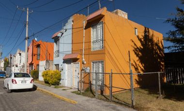 VENTA DE CASA EN CONDOMINIO EN FRACC. SAN NICOLAS EN ZINACANTEPEC