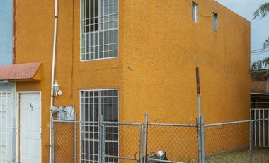 VENTA DE CASA EN CONDOMINIO EN FRACC. SAN NICOLAS EN ZINACANTEPEC