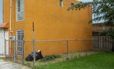 VENTA DE CASA EN CONDOMINIO EN FRACC. SAN NICOLAS EN ZINACANTEPEC