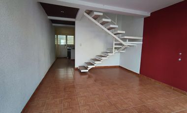 VENTA DE CASA EN CONDOMINIO EN FRACC. SAN NICOLAS EN ZINACANTEPEC