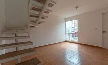 VENTA DE CASA EN CONDOMINIO EN FRACC. SAN NICOLAS EN ZINACANTEPEC