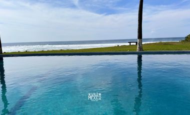 Casa en venta frente a playa ventanilla en Puerto Escondido, Oaxaca