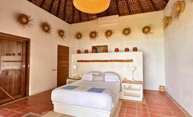 Casa en venta frente a playa ventanilla en Puerto Escondido, Oaxaca